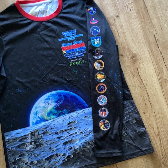 ProjectApollo, NASA,SpaceCoastMarathon CocoaFL,woman’sLarge,soft,great graphics! - Picture 4 of 12